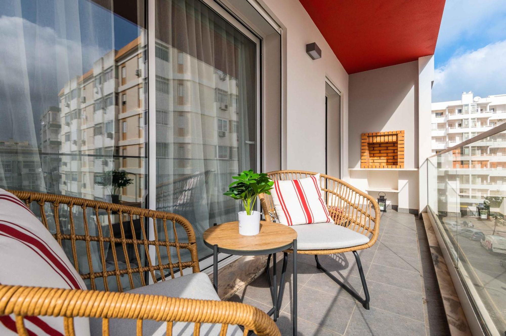 Caravelas 2-Bedroom Apartment With Pool - 50M From The Beach Armacao de Pera Exterior foto