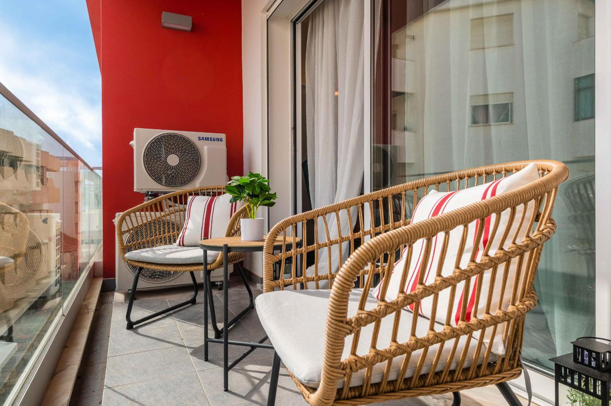 Caravelas 2-Bedroom Apartment With Pool - 50M From The Beach Armacao de Pera Exterior foto