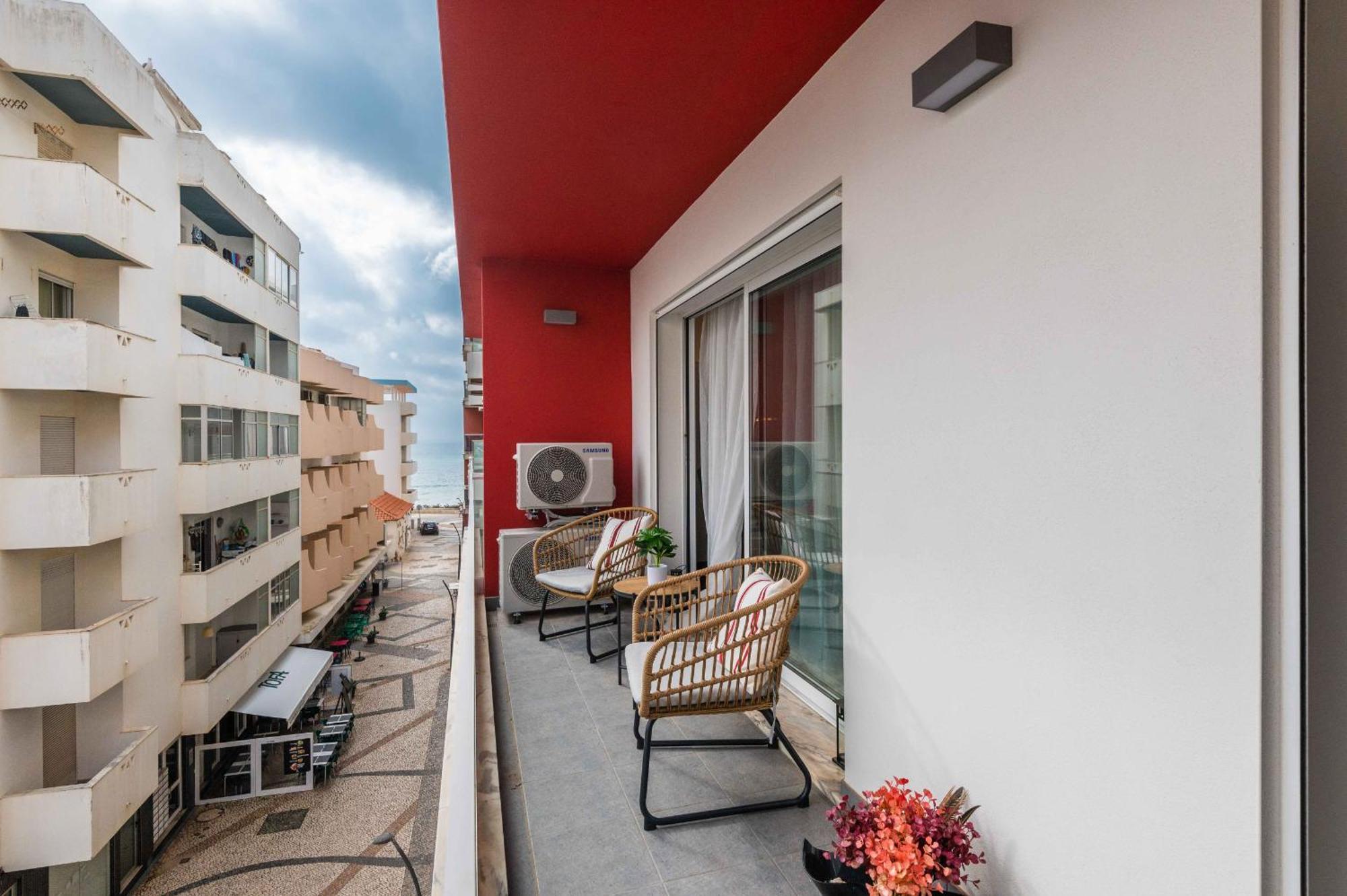 Caravelas 2-Bedroom Apartment With Pool - 50M From The Beach Armacao de Pera Exterior foto