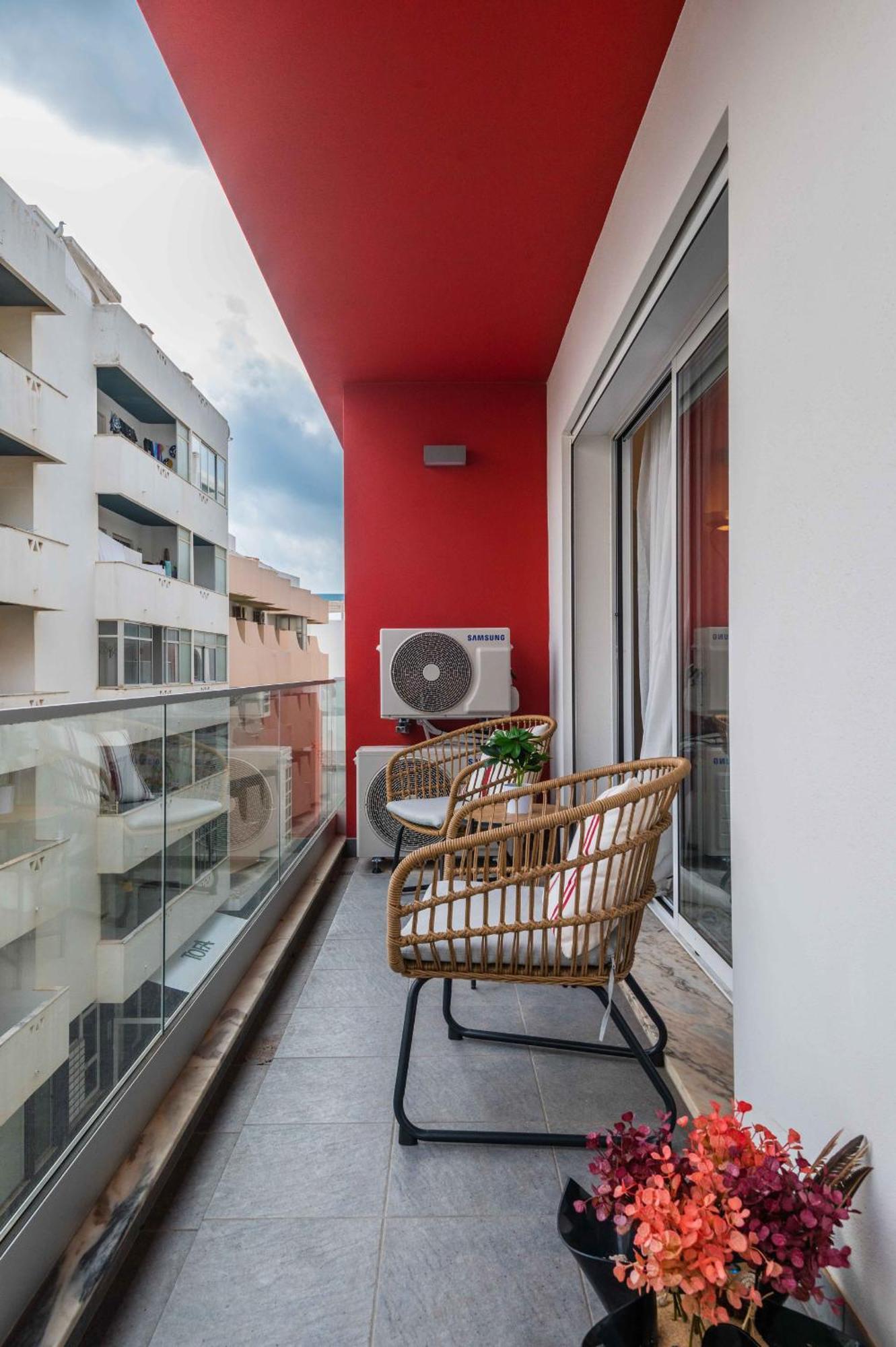 Caravelas 2-Bedroom Apartment With Pool - 50M From The Beach Armacao de Pera Exterior foto